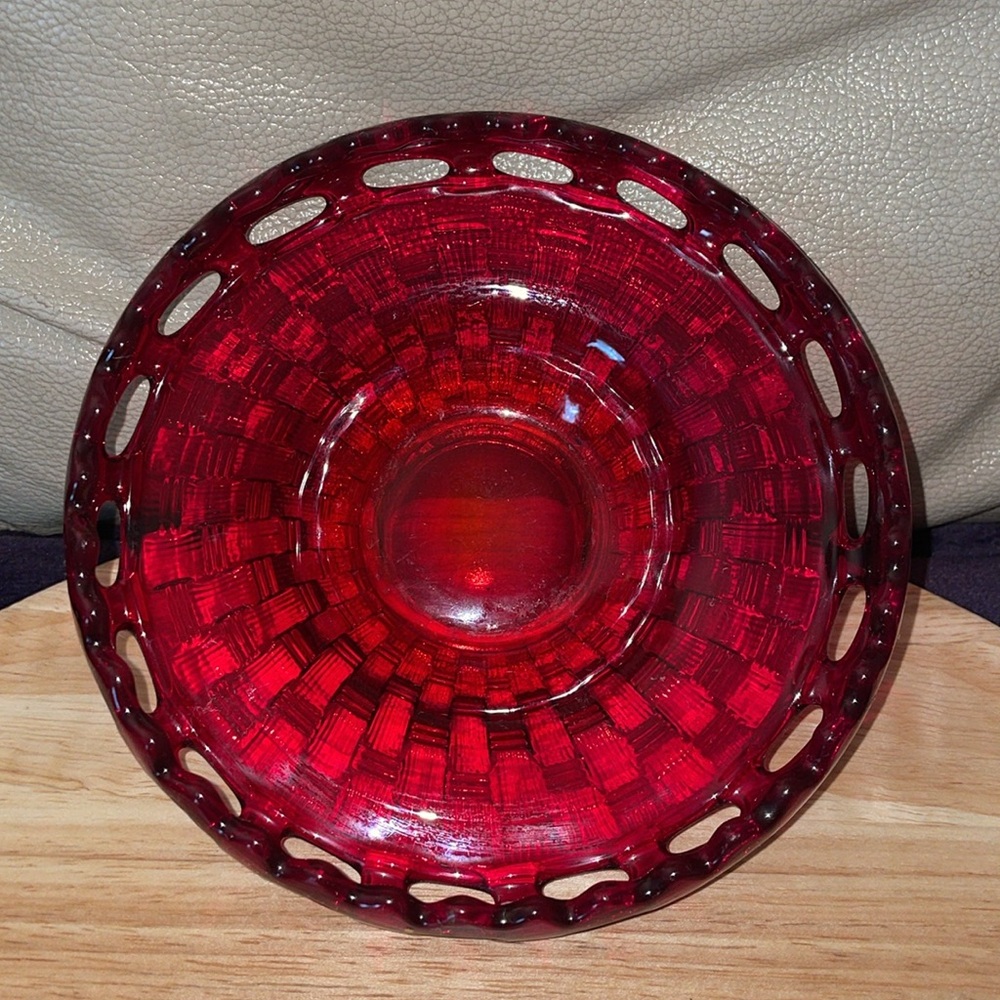 Vintage Fenton Ruby Red Glass Weave Basket bowl. - Picture 2 of 5